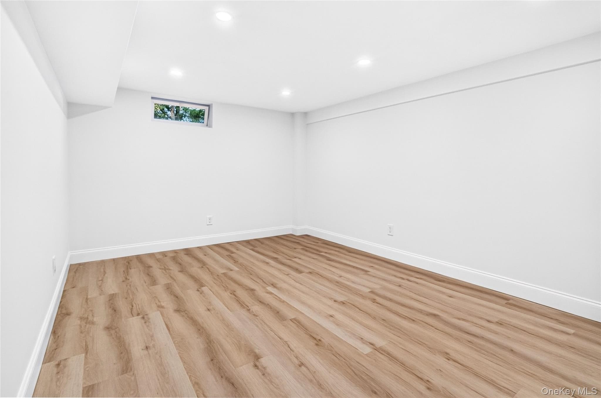 16 Saratoga Road thumbnail 39