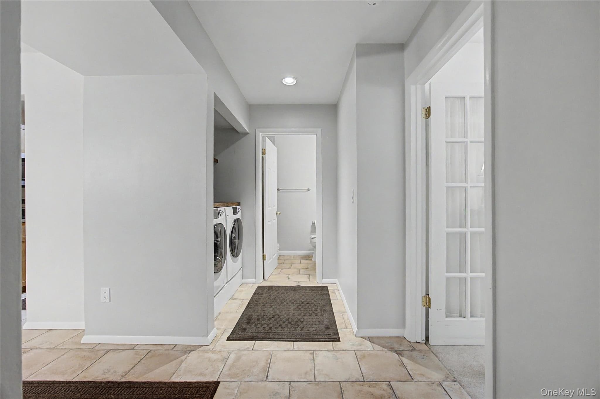 160 Carriage Court Unit: D thumbnail 18