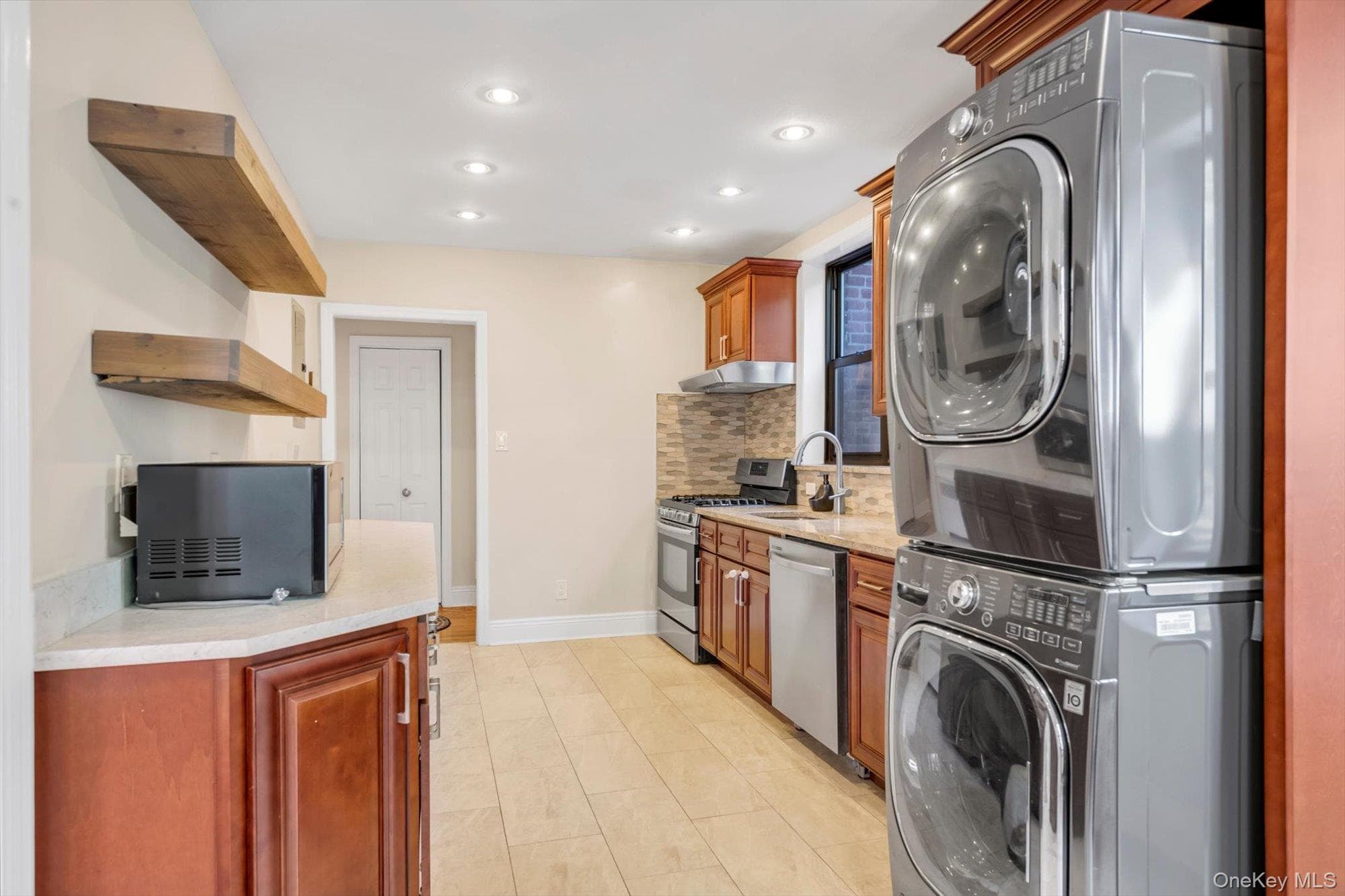 3 Townhouse Place Unit: 3A thumbnail 3