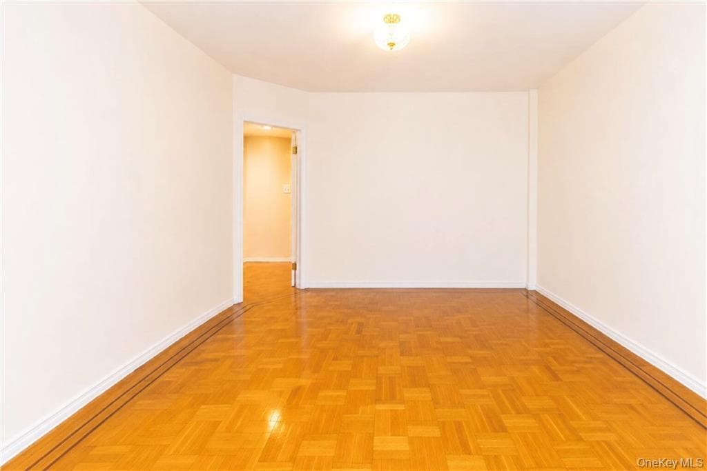 1289 E 19th Street Unit: D4 thumbnail 5