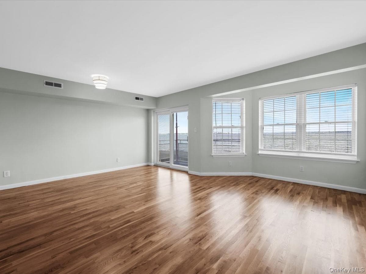 1 Patricia Lane Unit: 305 thumbnail 5