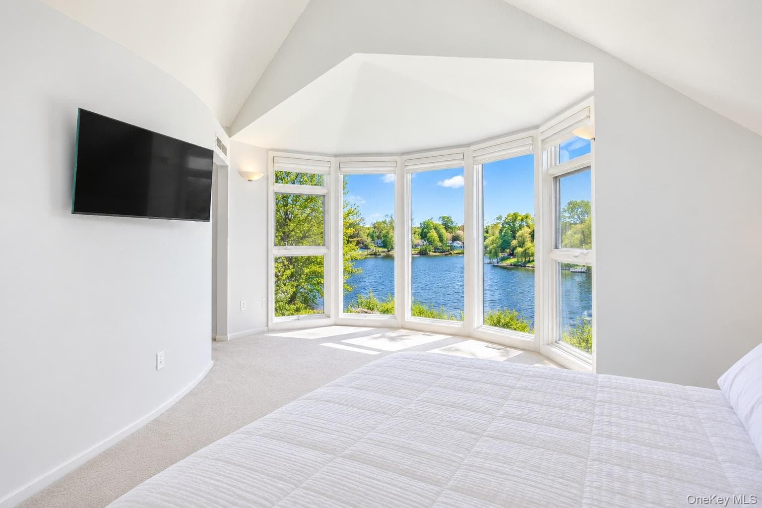 322 Arcadia Drive thumbnail 14