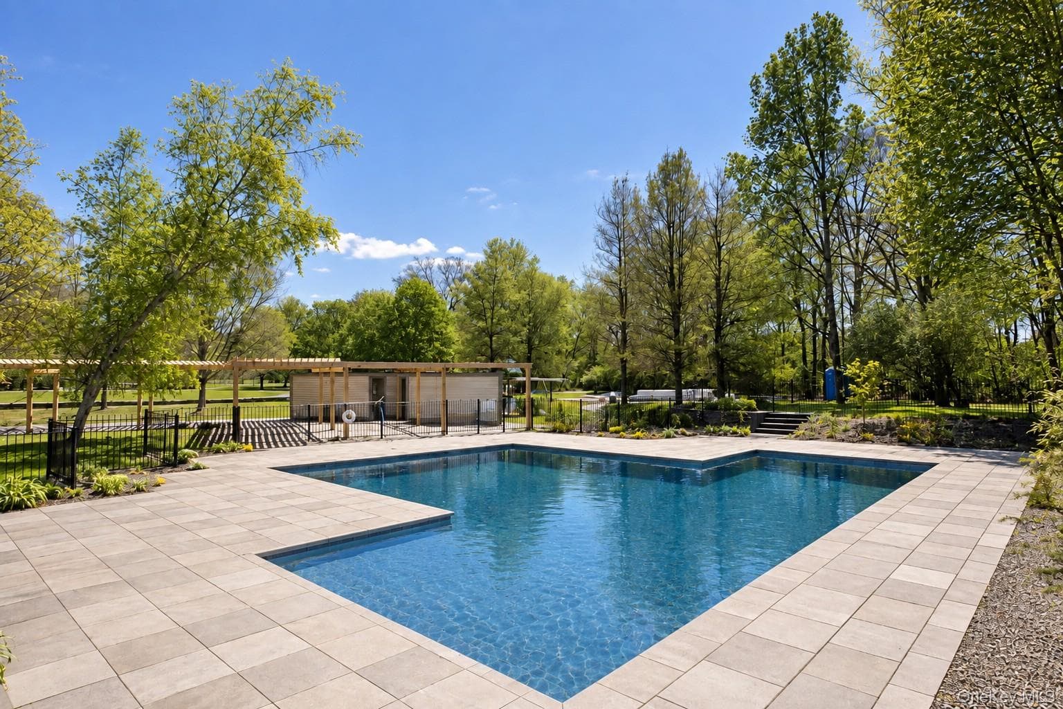 322 Arcadia Drive thumbnail 24