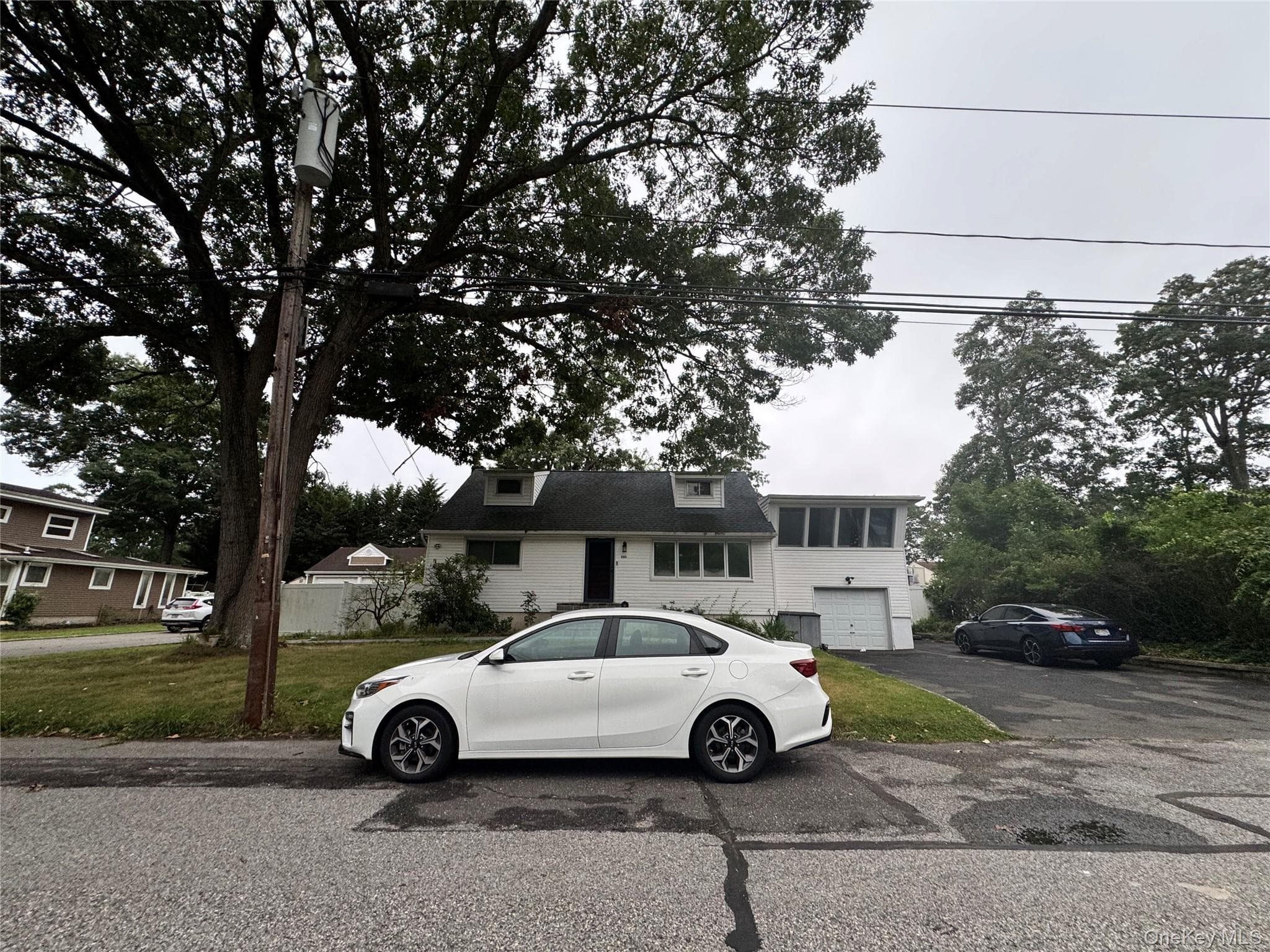 233 S 15th Street thumbnail 3