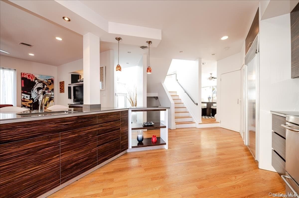 17 New York Avenue Unit: House thumbnail 14
