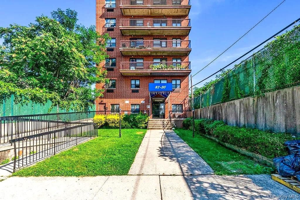 8730 62nd Avenue Unit: 3F, Rego Park