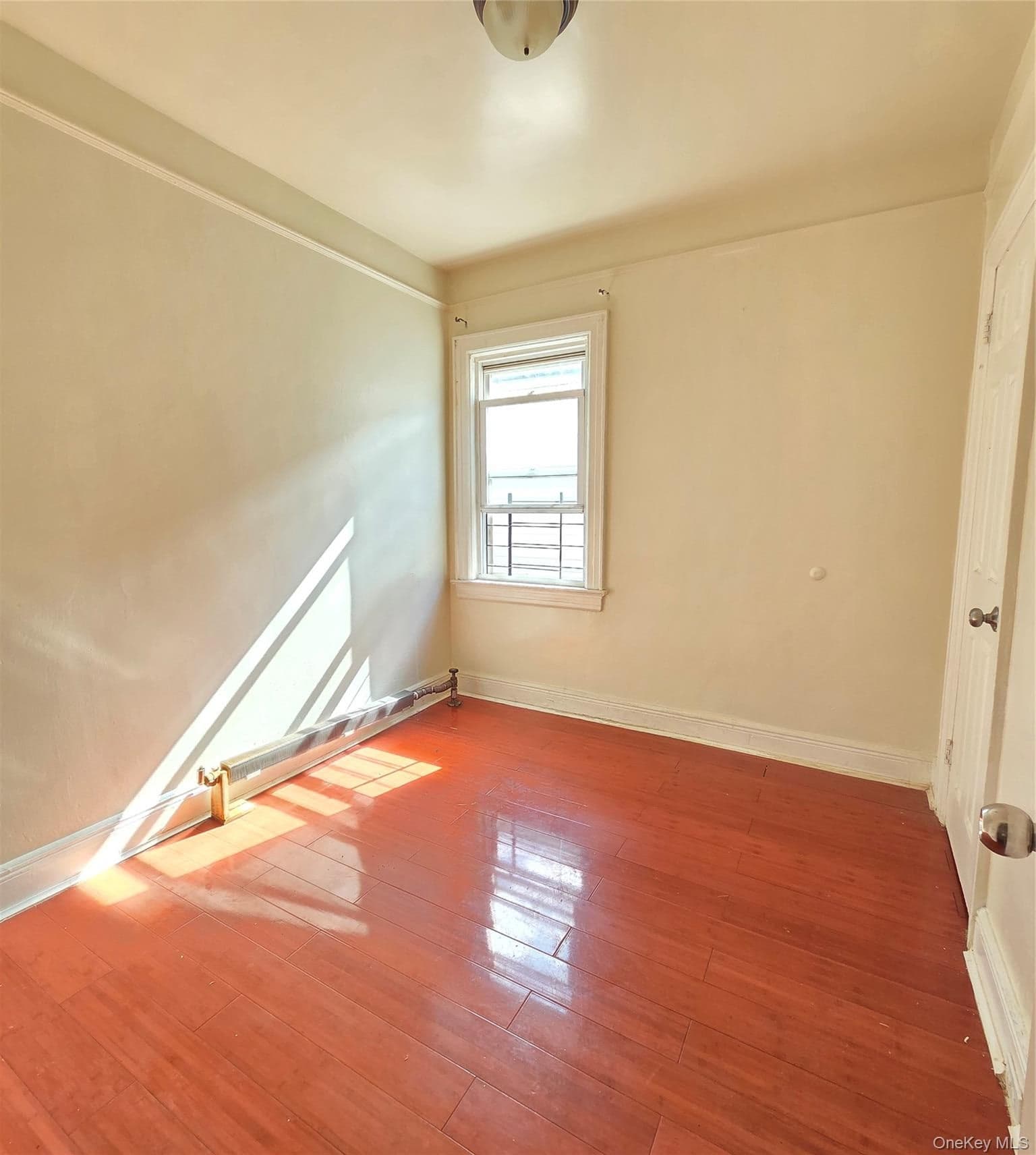 4229 Bruner Avenue thumbnail 3