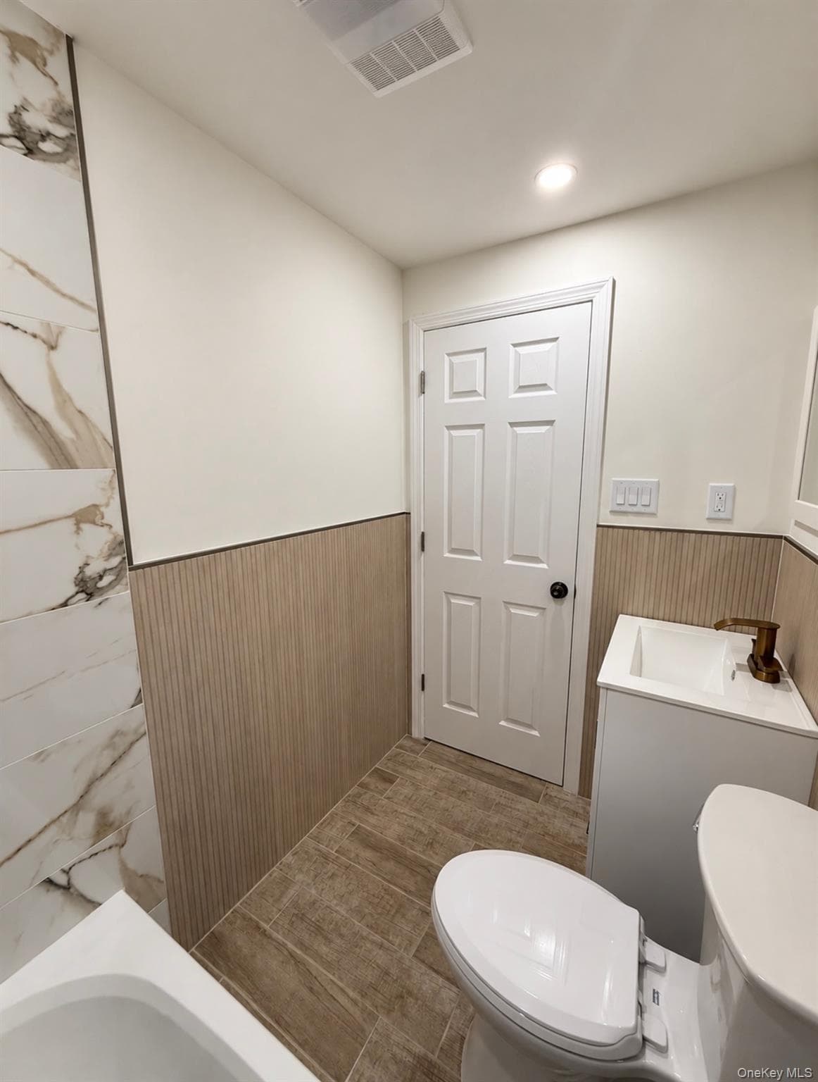 750 Wesley Street thumbnail 15