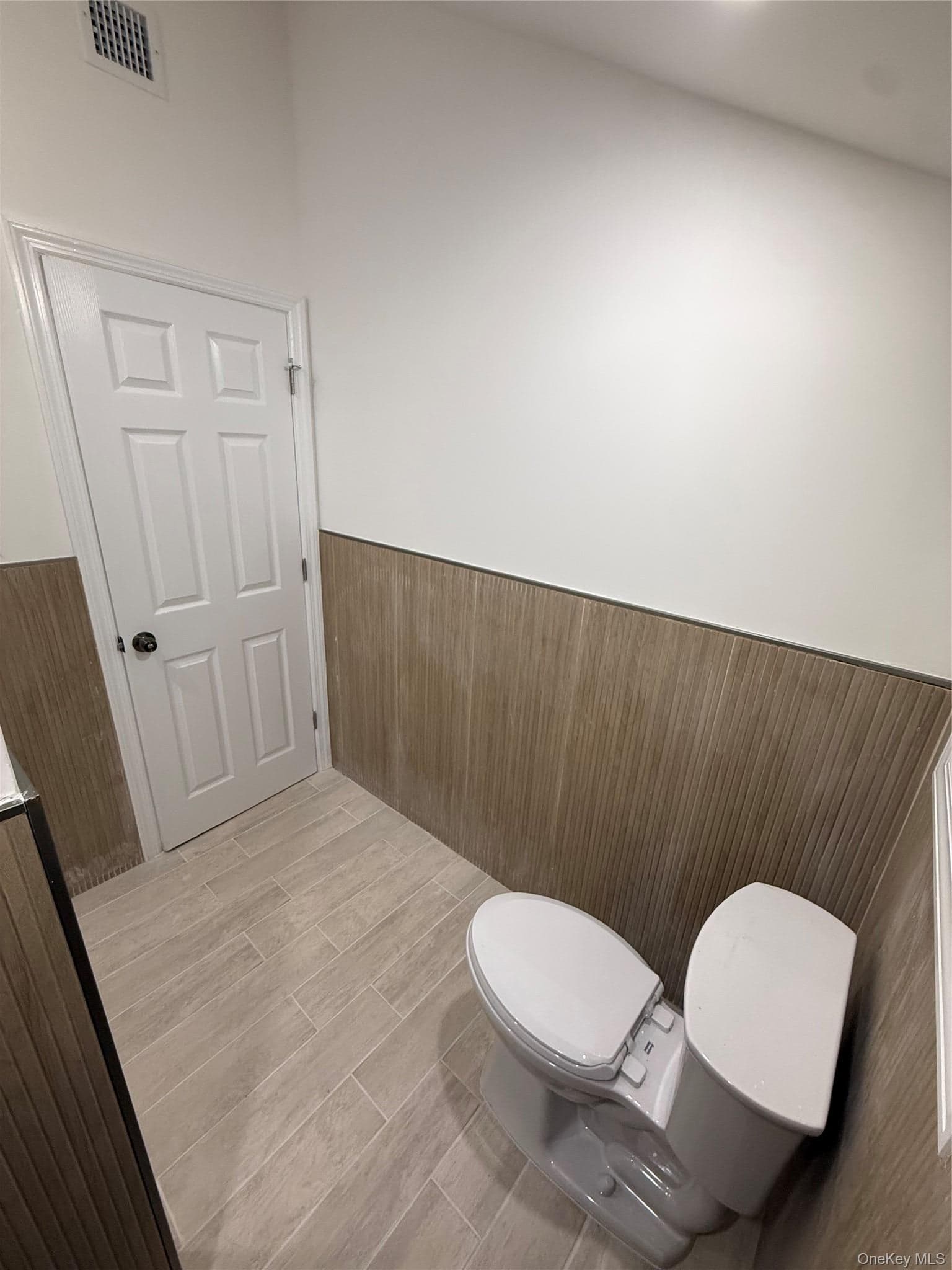 750 Wesley Street thumbnail 22