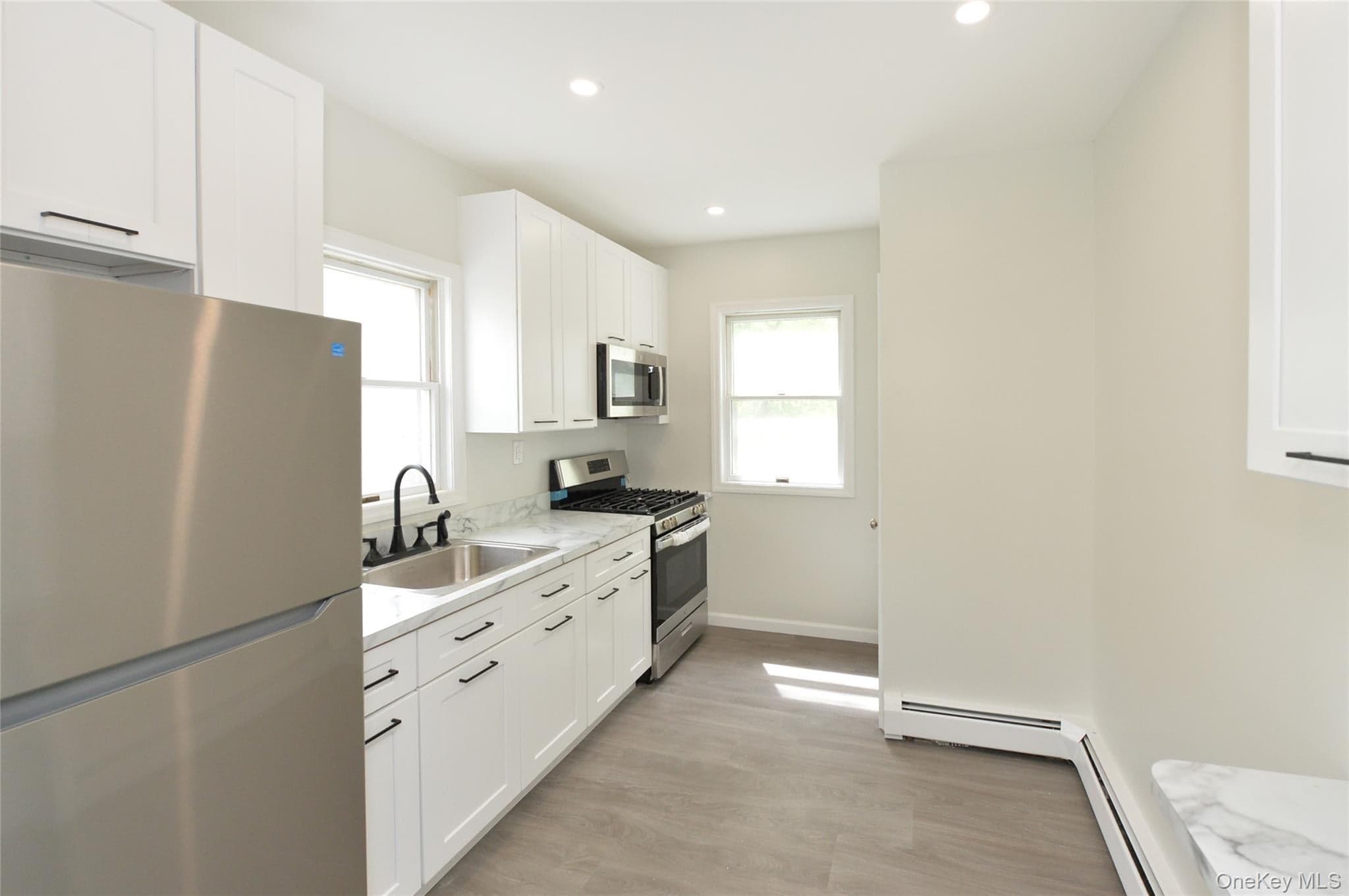 7 Pioneer Avenue thumbnail 11