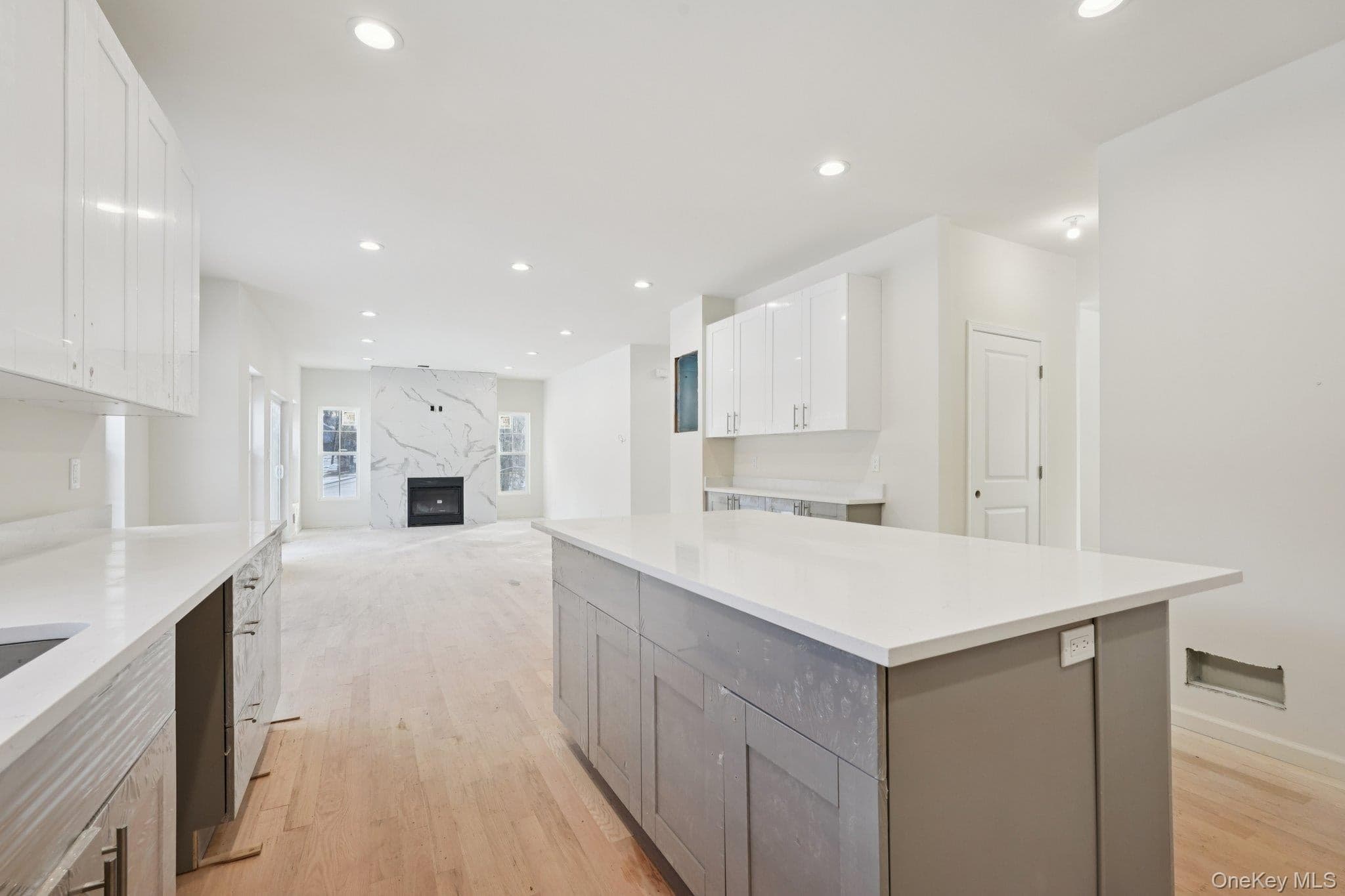 14 Vargas (aka 70 Jessup Ln) Circle thumbnail 11