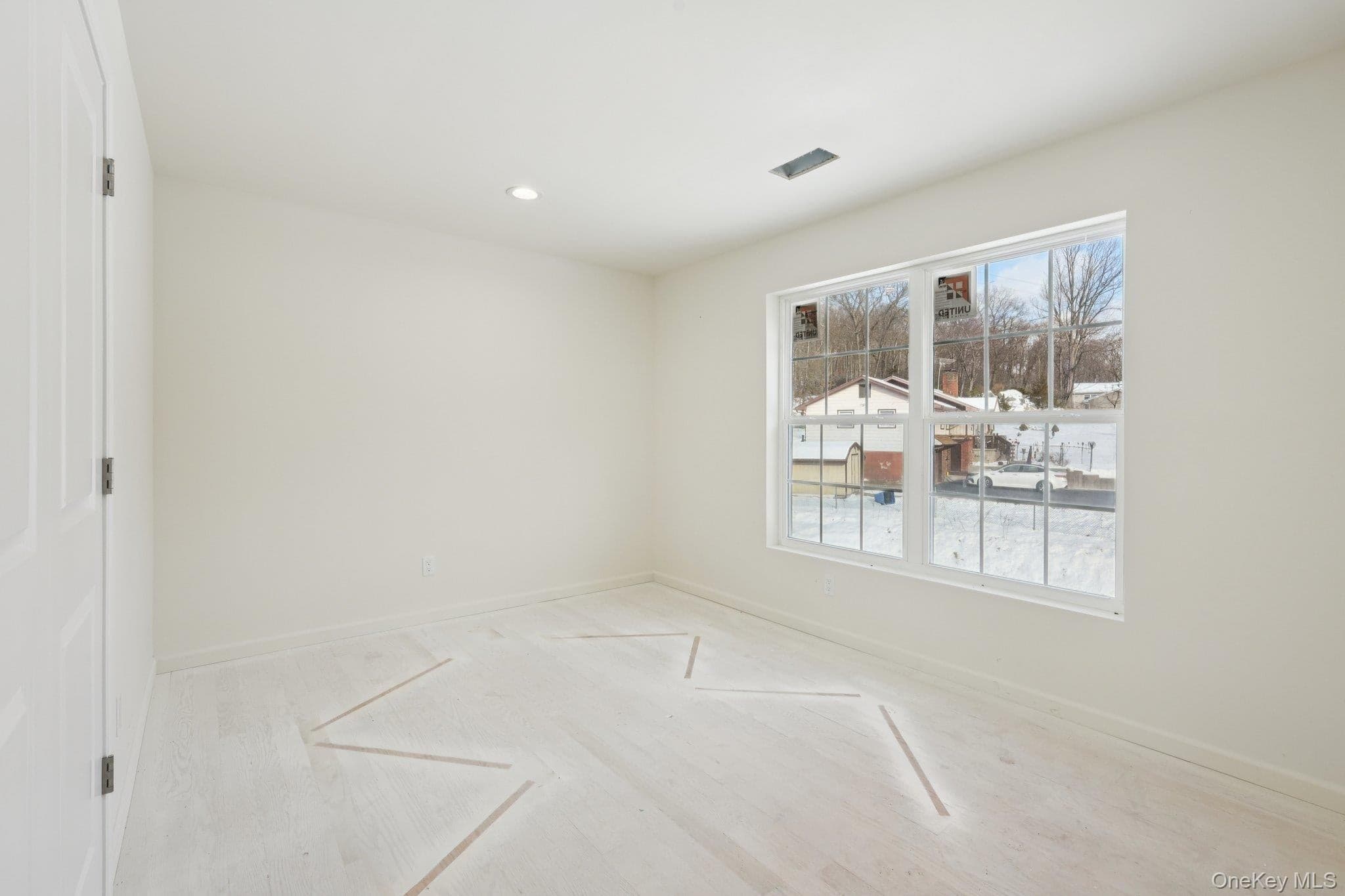 14 Vargas (aka 70 Jessup Ln) Circle thumbnail 26