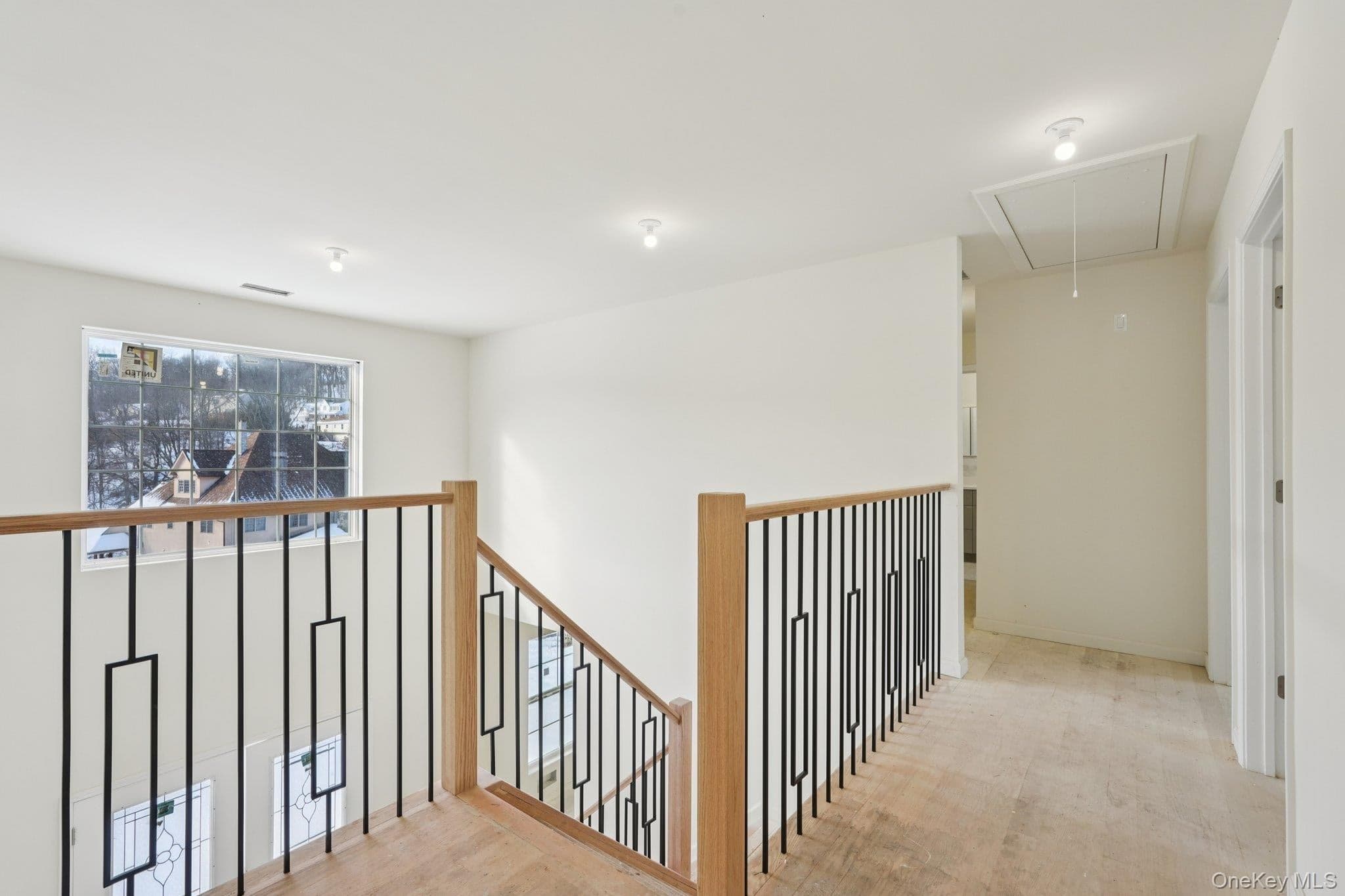 14 Vargas (aka 70 Jessup Ln) Circle thumbnail 33