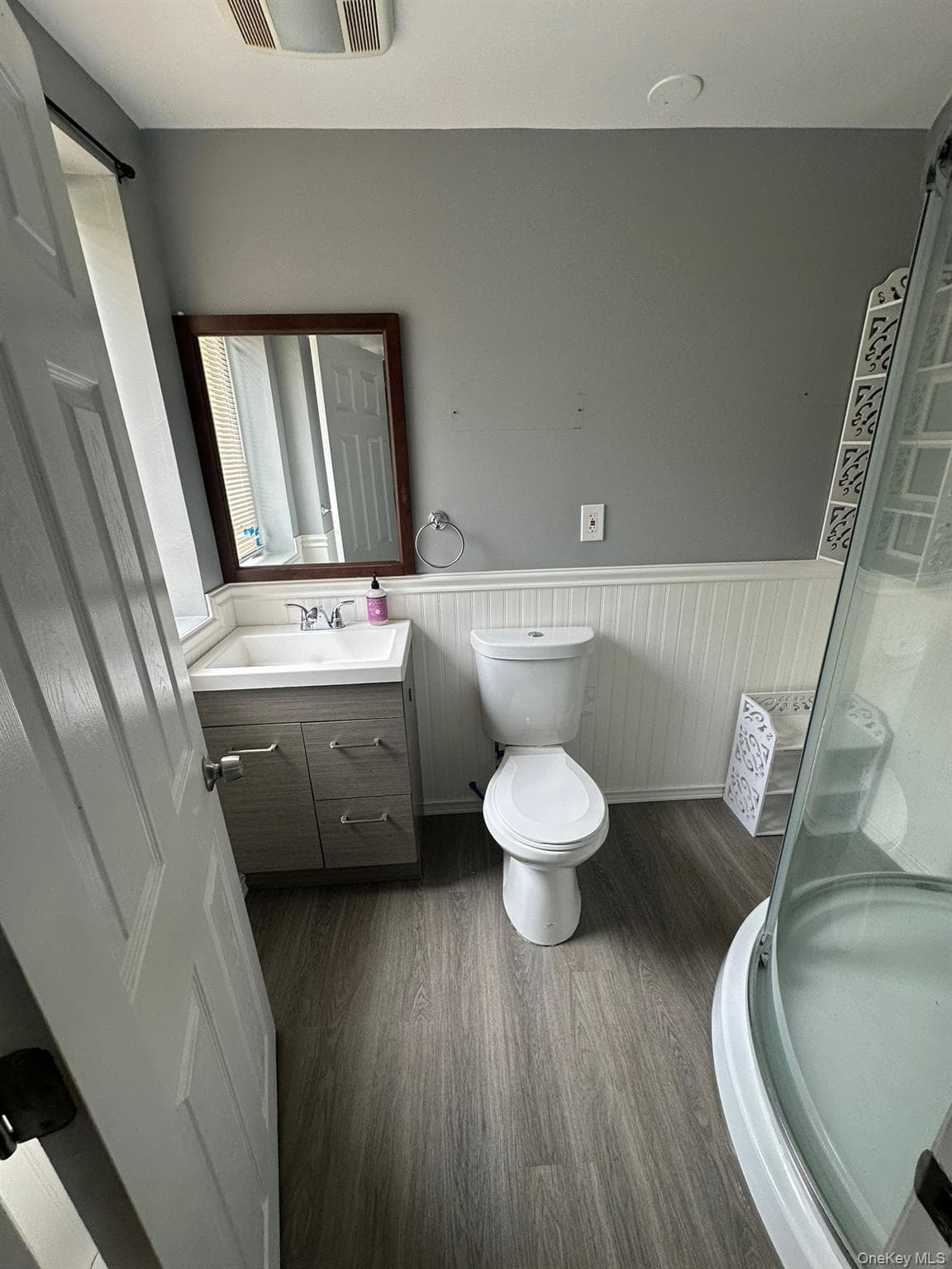 186 E Pennywood Avenue thumbnail 23