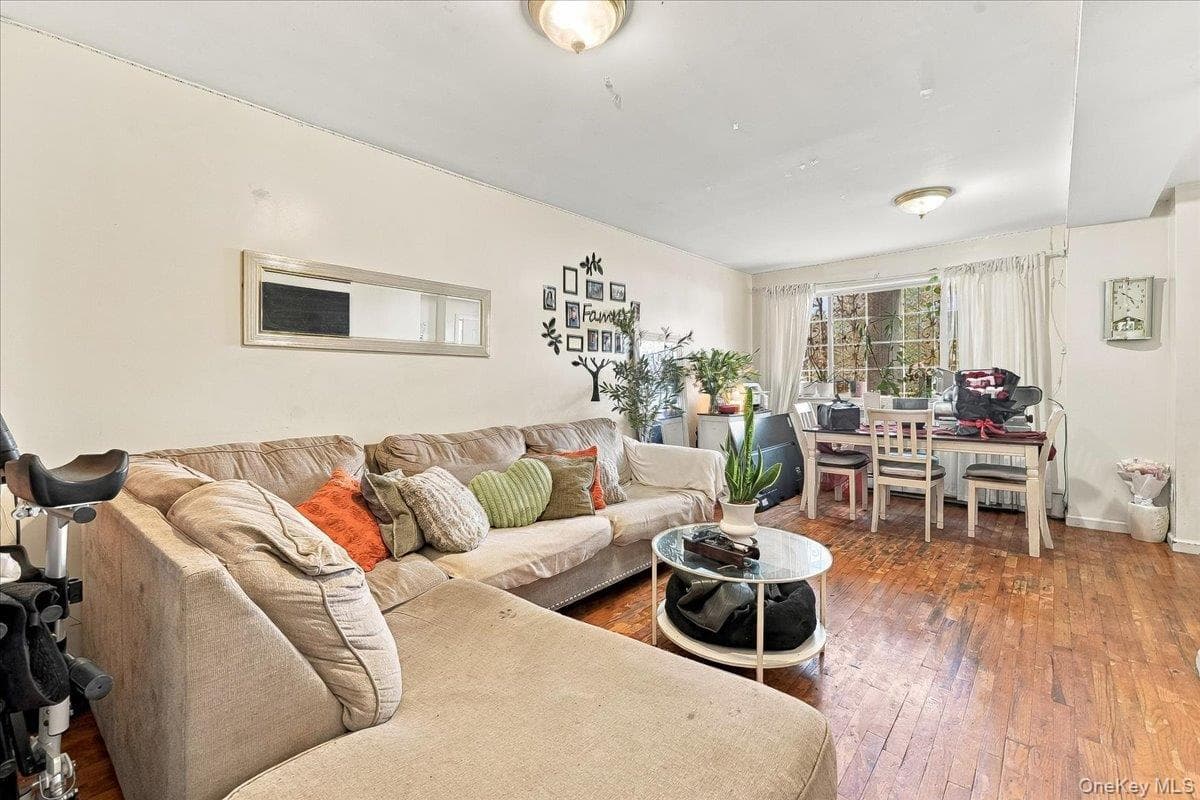 1174 Union Avenue thumbnail 7