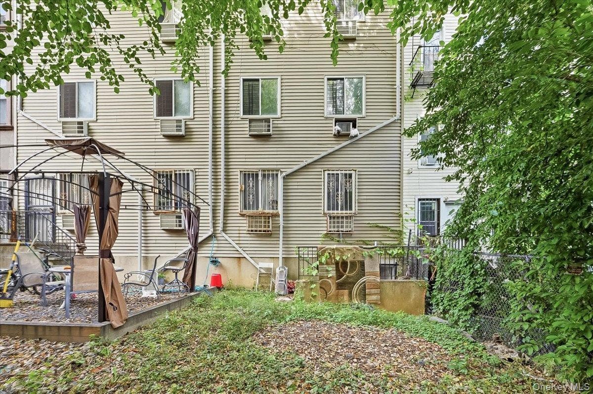 1174 Union Avenue thumbnail 36