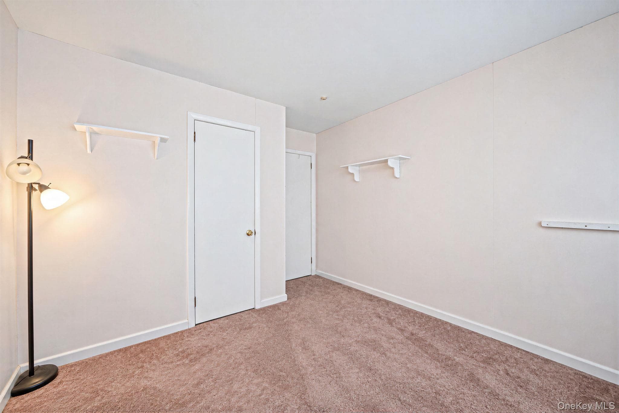 11 E Hollywood Avenue thumbnail 17