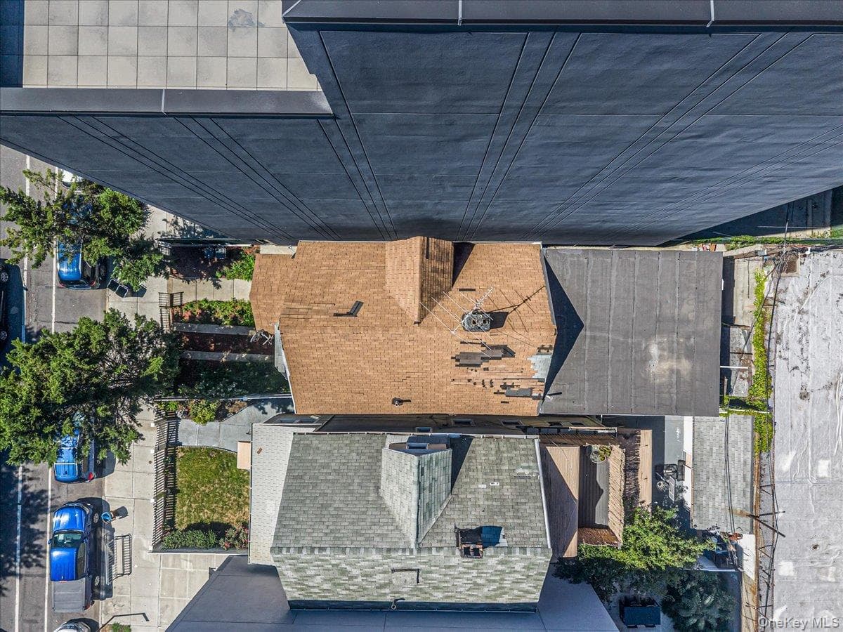 2811 Clarendon Road thumbnail 9