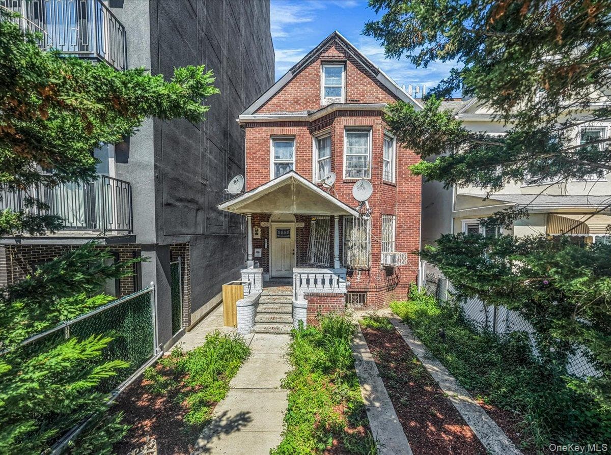 2811 Clarendon Road, Brooklyn
