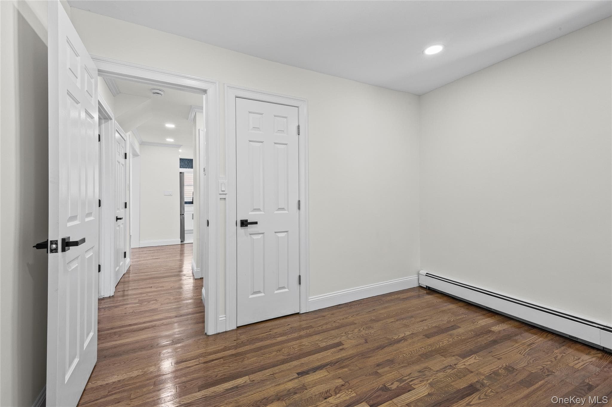 843 Jerusalem Avenue thumbnail 13