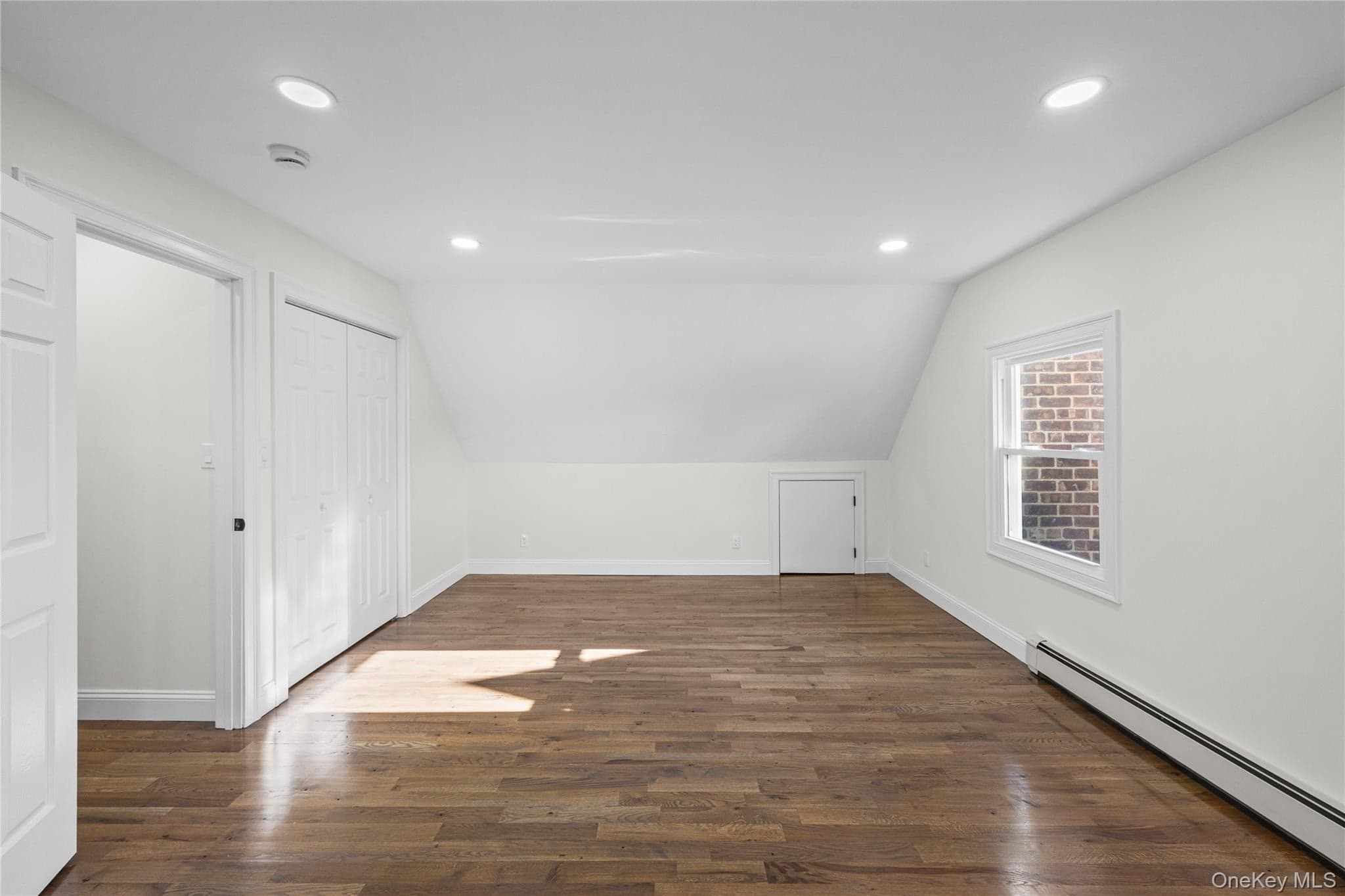 843 Jerusalem Avenue thumbnail 27