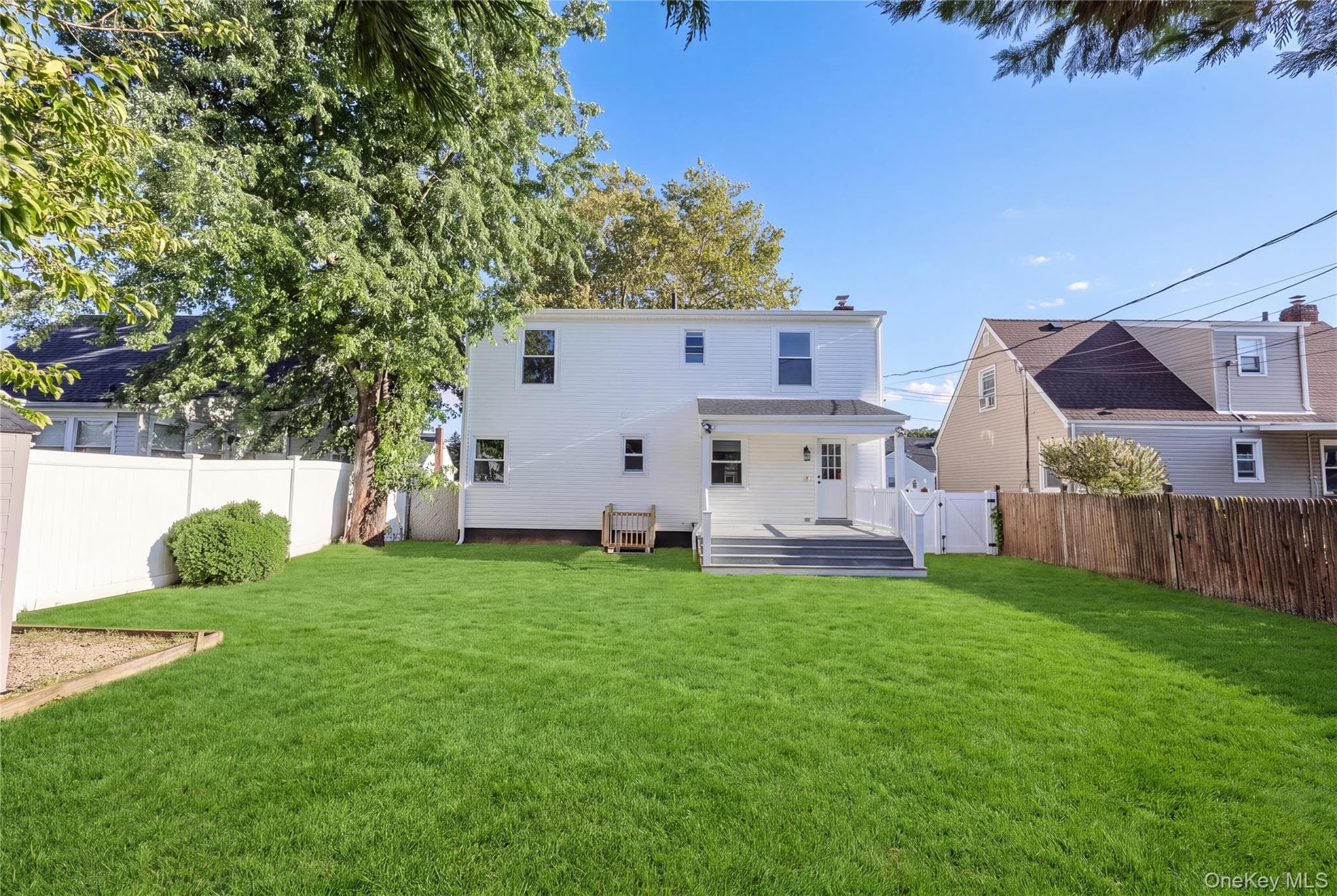 843 Jerusalem Avenue thumbnail 19