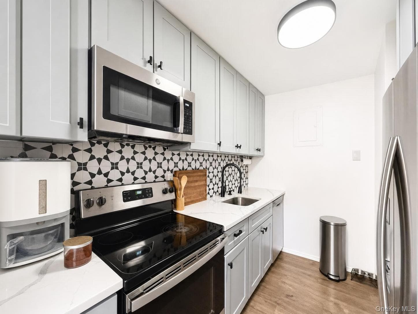 408 Carpenter Avenue Unit: 4 thumbnail 14
