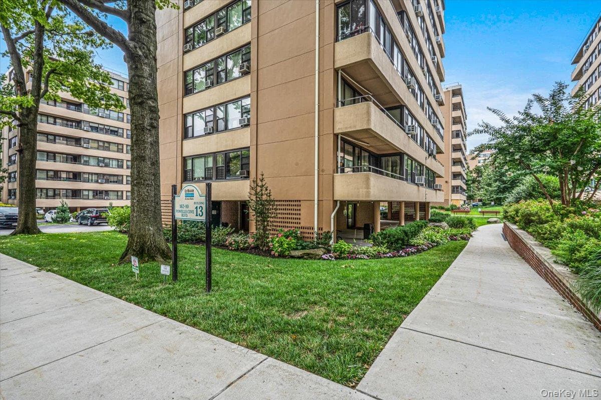 162-10 Powells Cove Boulevard Unit: 7D thumbnail 2