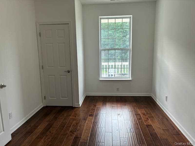 1115 Saratoga Lane thumbnail 12
