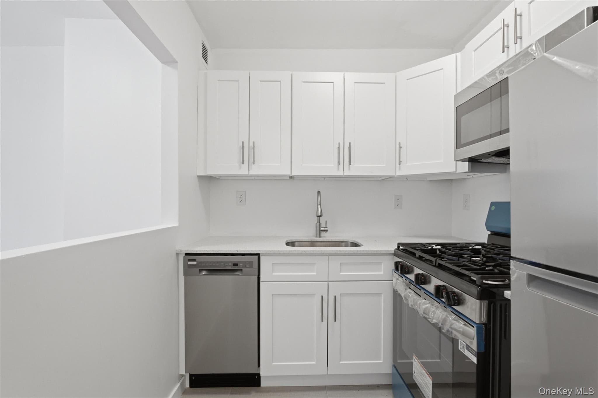 671 Bronx River Road Unit: 2N thumbnail 5