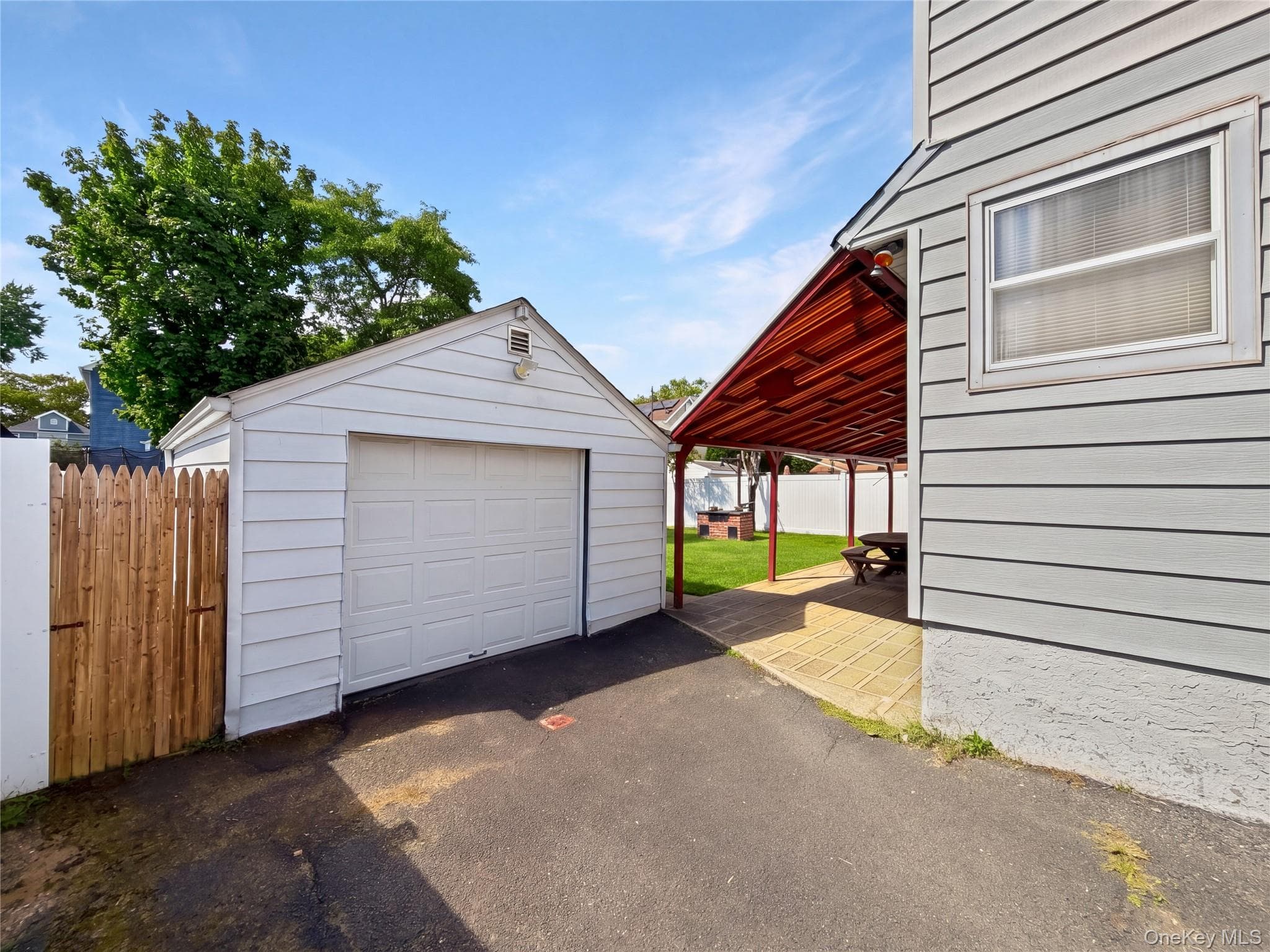 78 Gates Avenue thumbnail 27