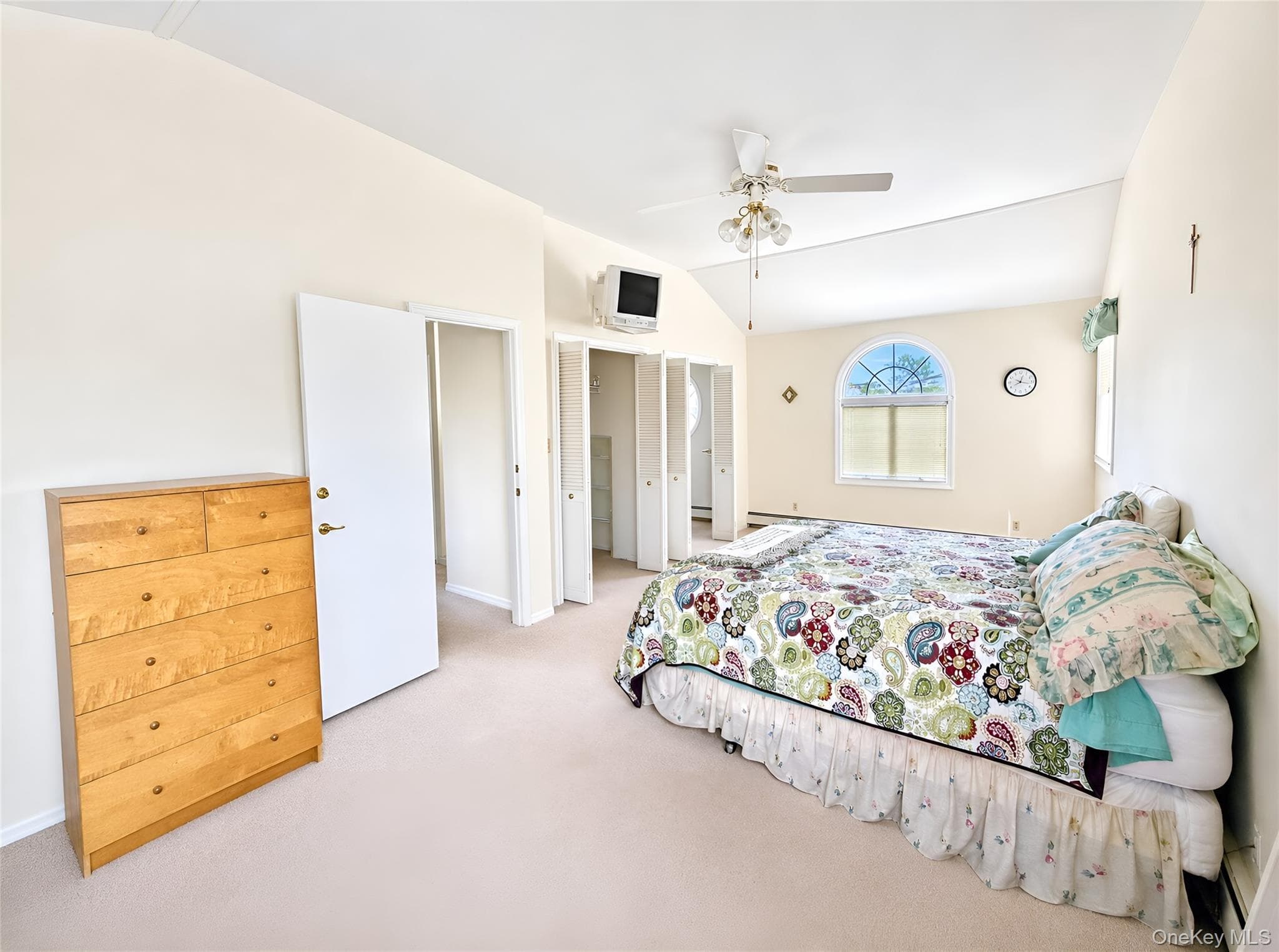 78 Gates Avenue thumbnail 17