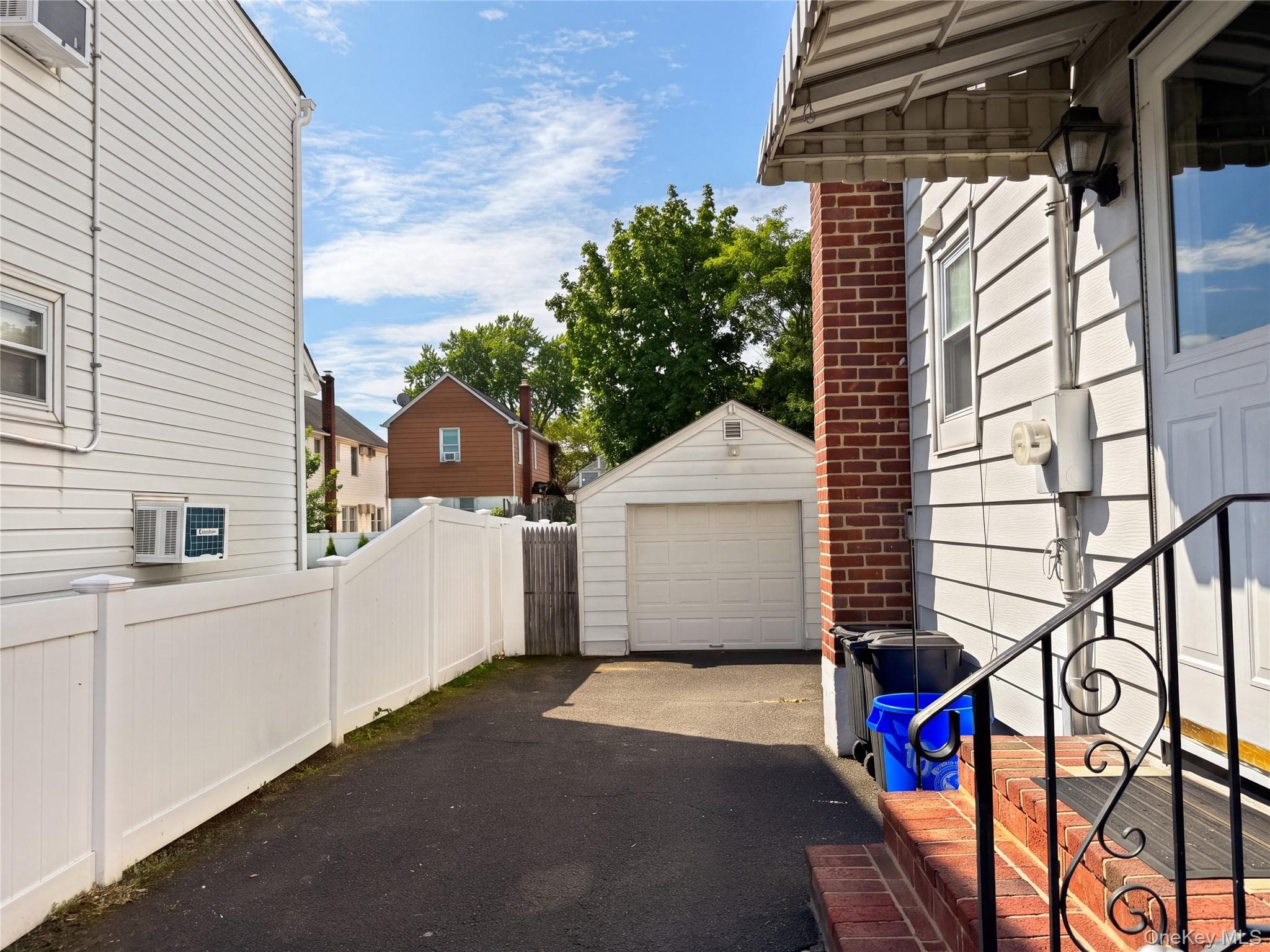 78 Gates Avenue thumbnail 26