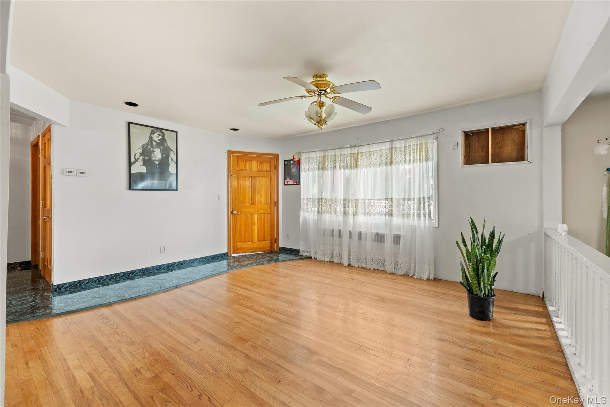 947 N Park Avenue thumbnail 4
