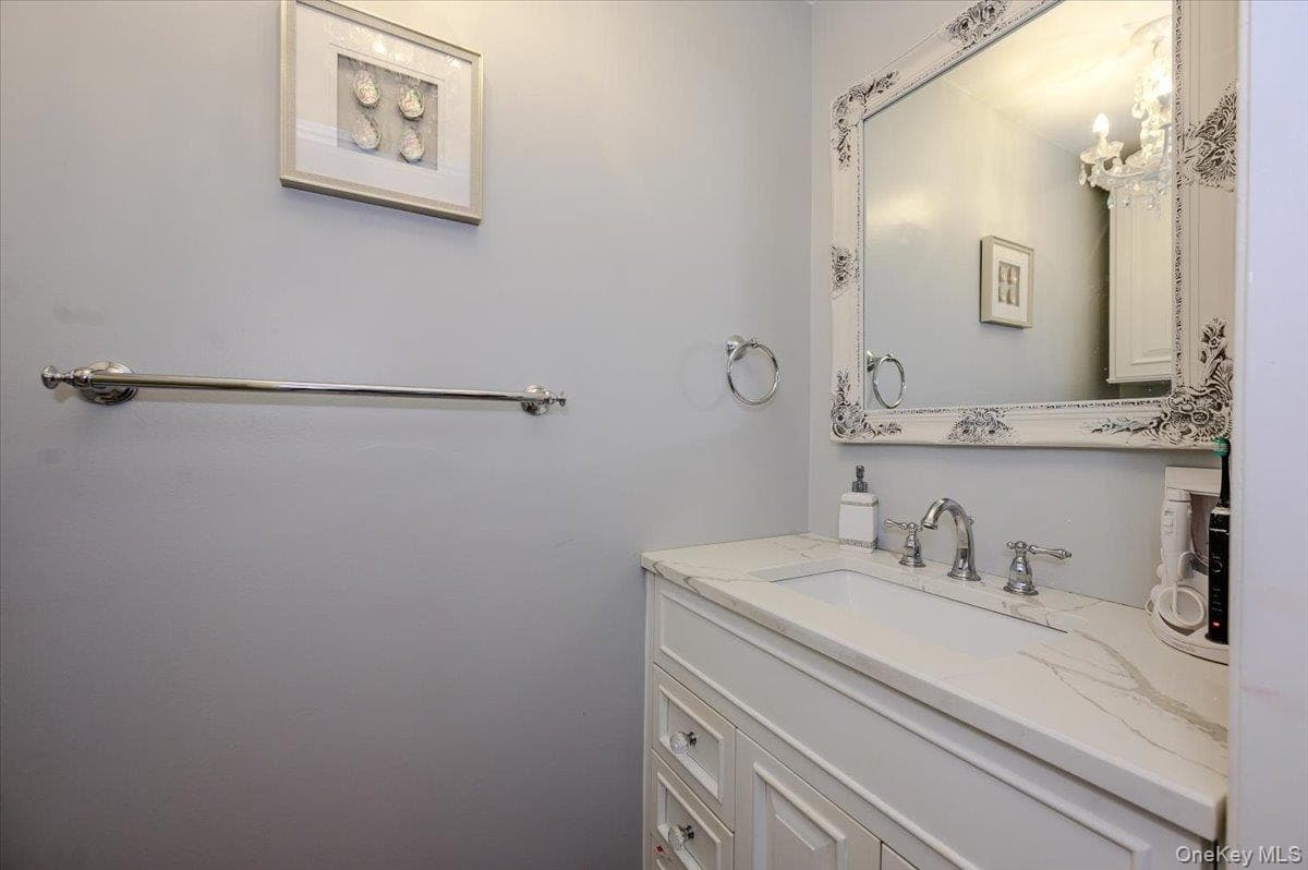 543 W Broadway Unit: A thumbnail 17