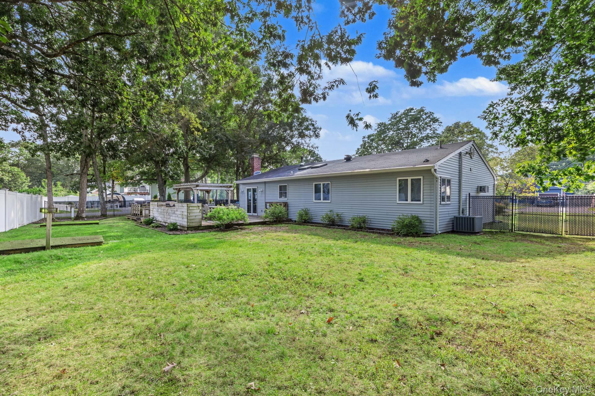 21 Aberdeen Drive thumbnail 25