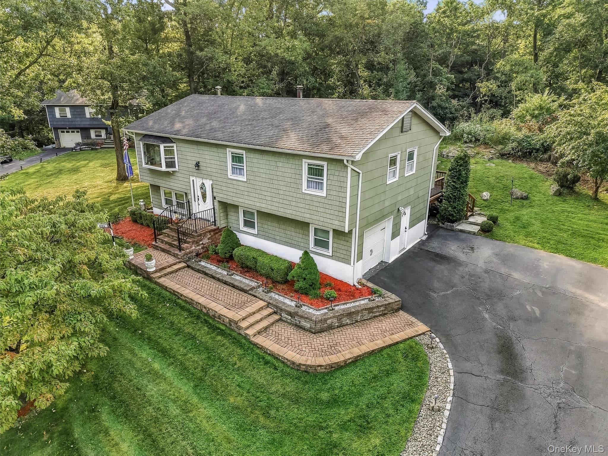 64 Forest Glen Road thumbnail 39