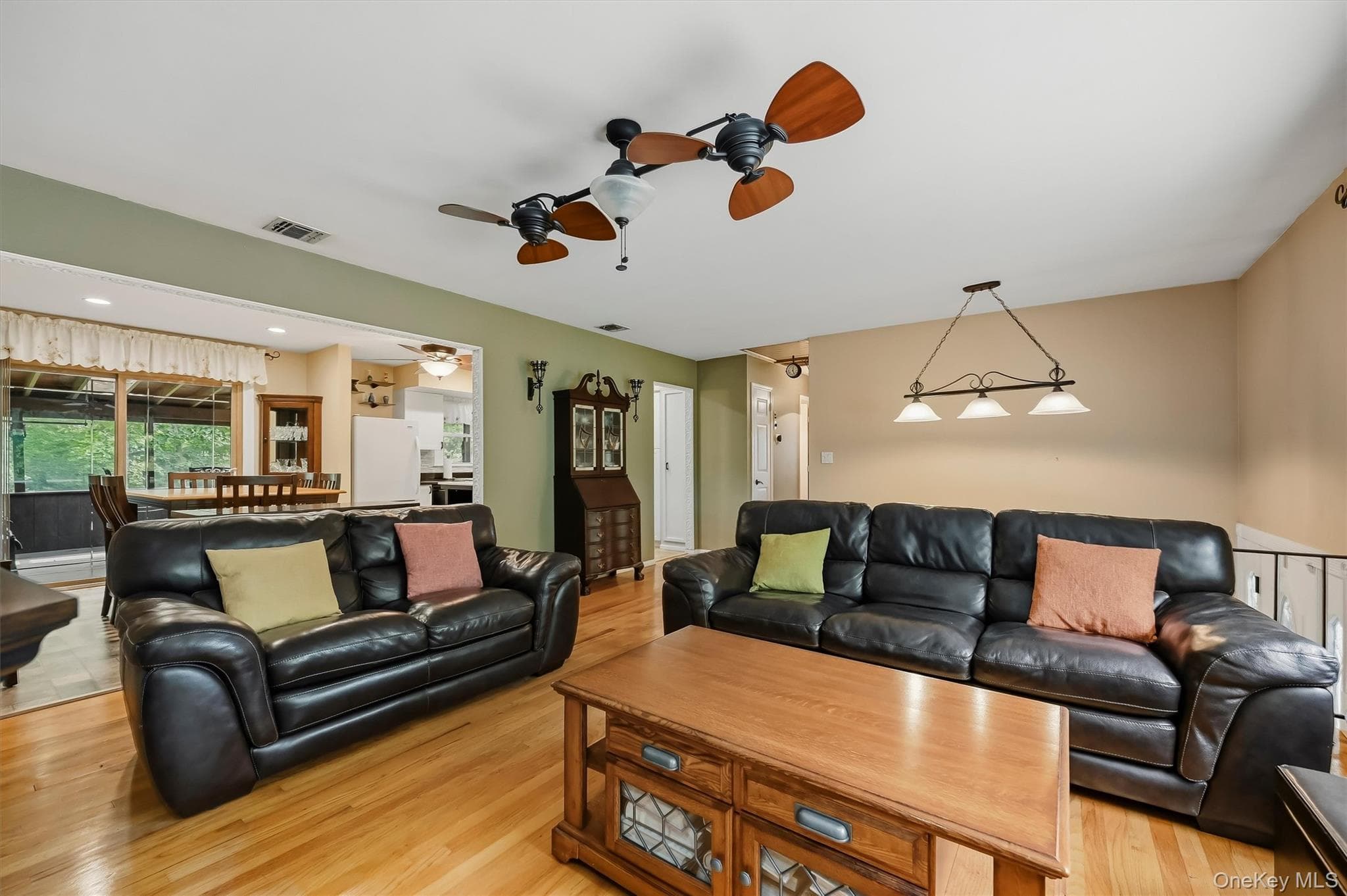 64 Forest Glen Road thumbnail 7