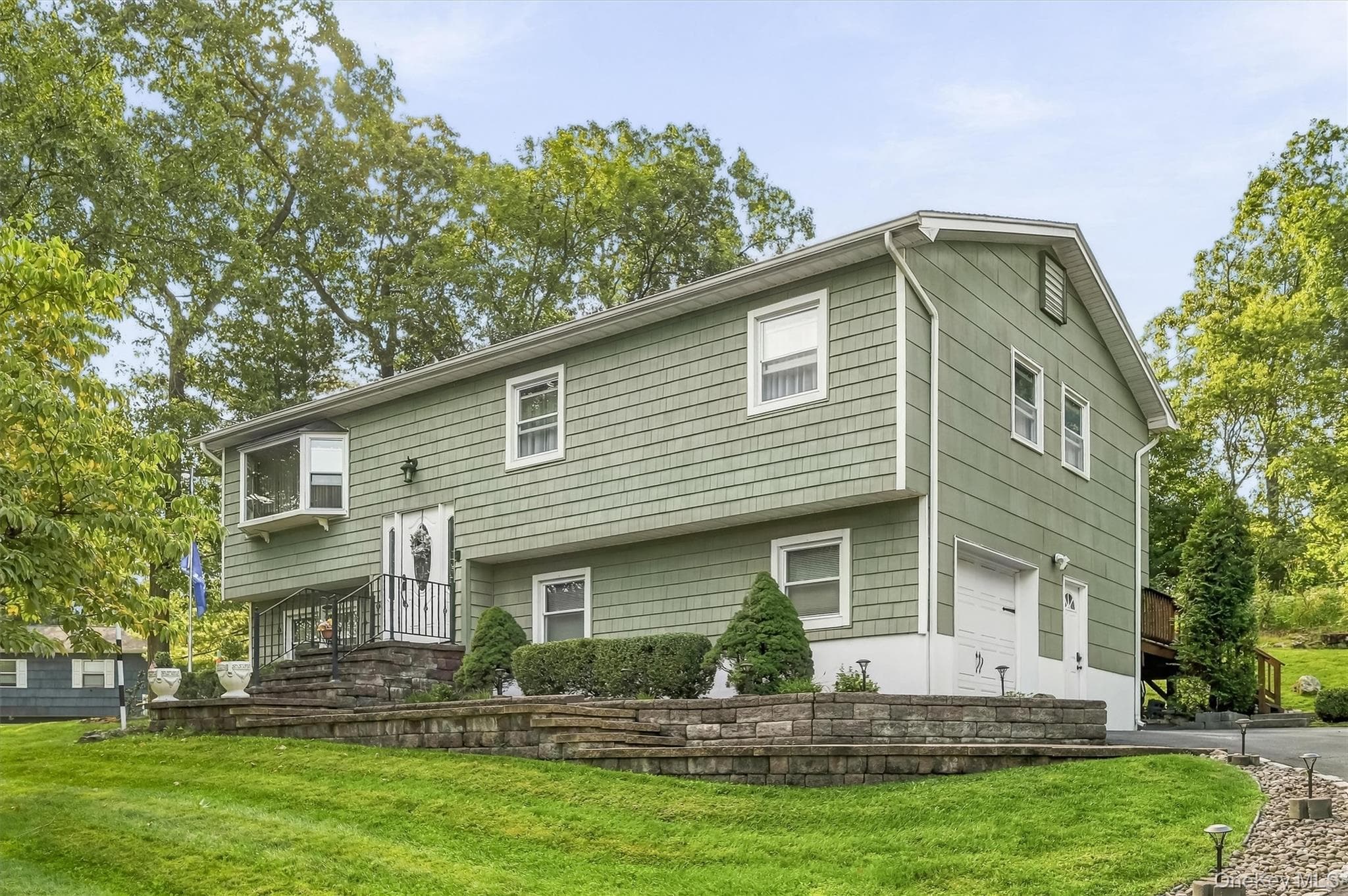 64 Forest Glen Road thumbnail 3