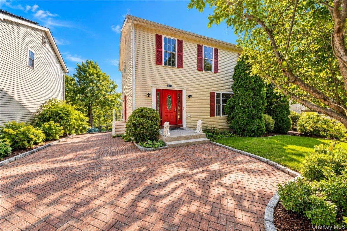 78 Patmore Avenue photo 1