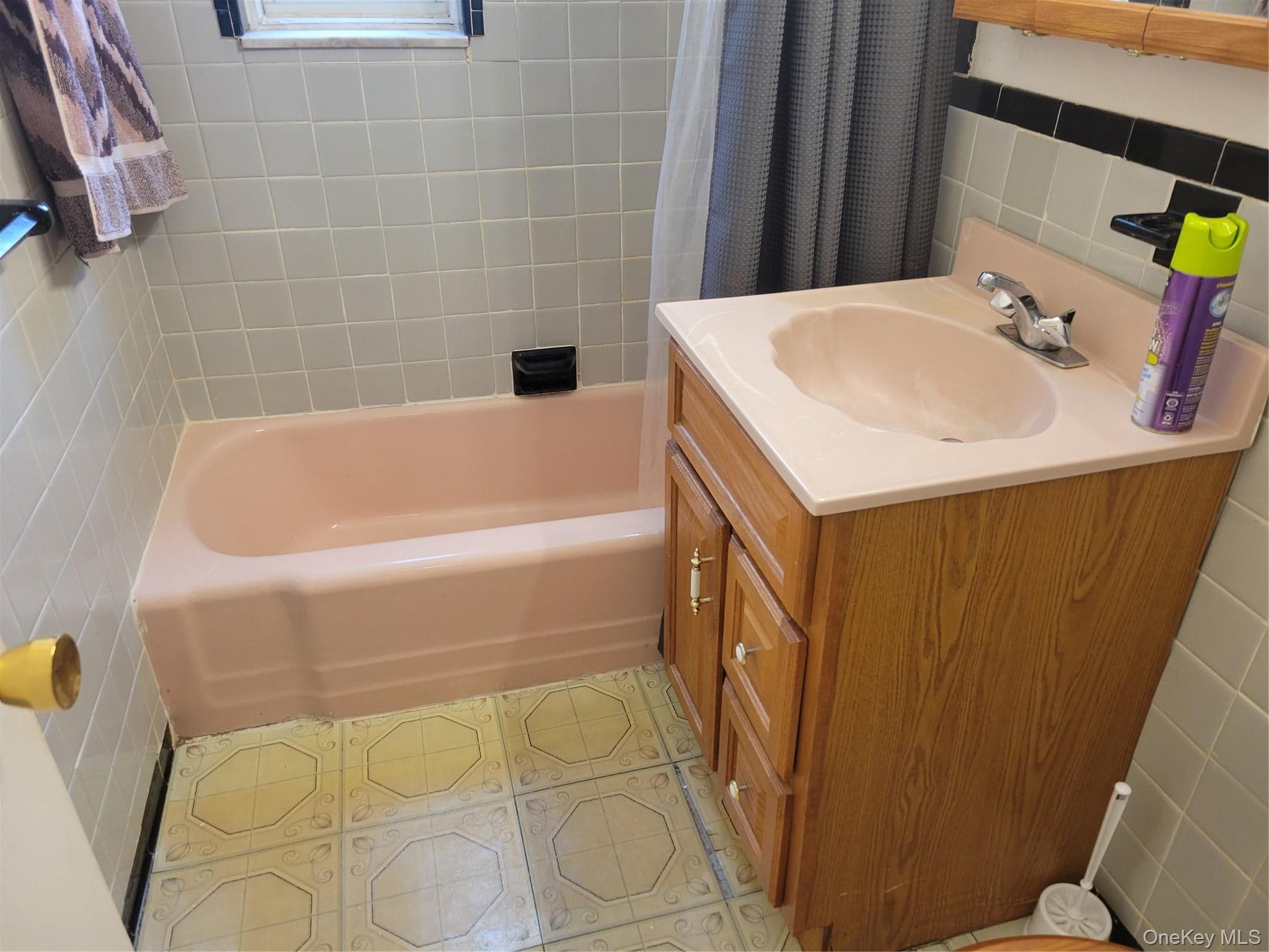 245 Rumsey Road Unit: 7B thumbnail 3