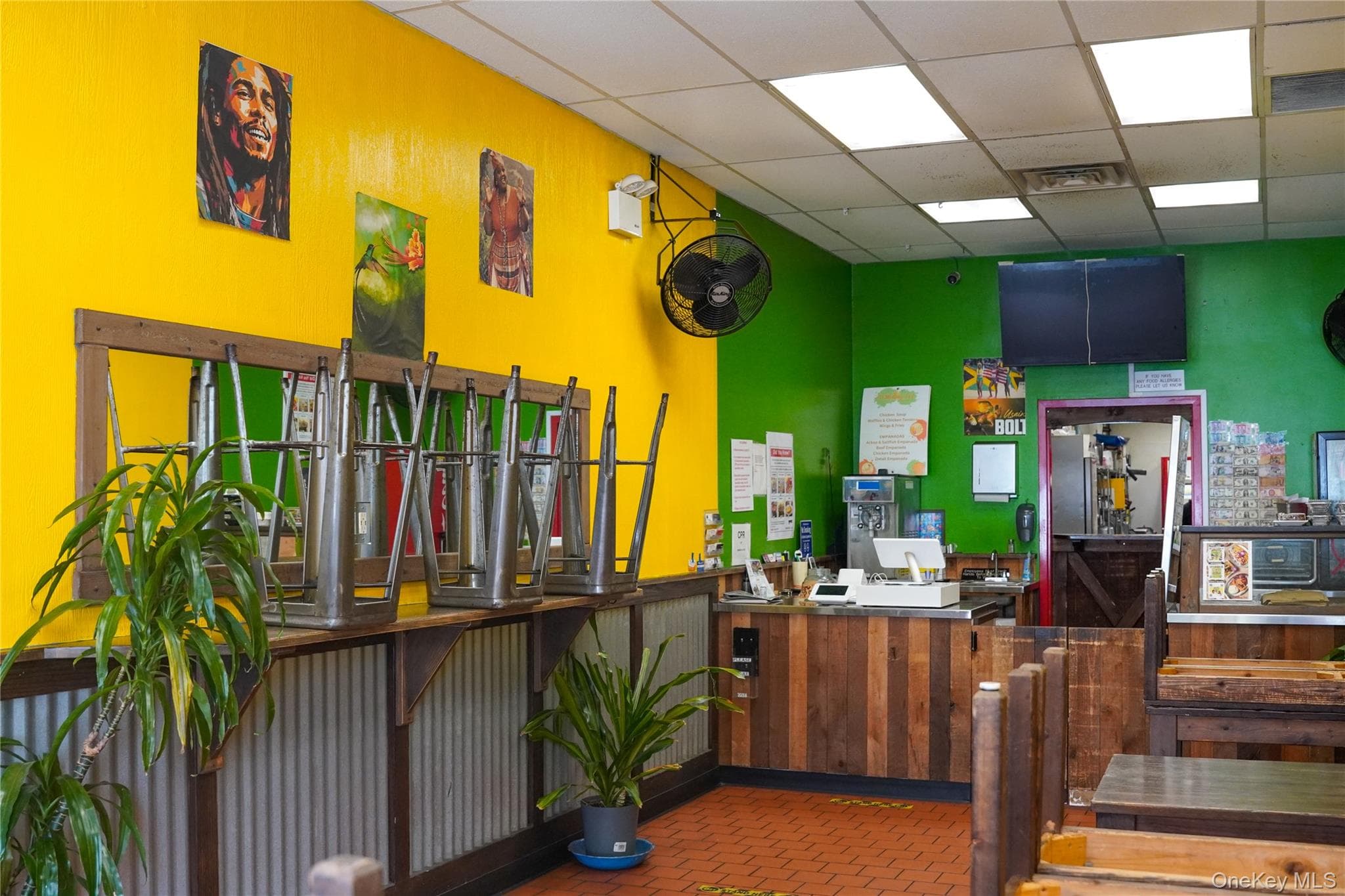 2049 Williamsbridge Rd thumbnail 6