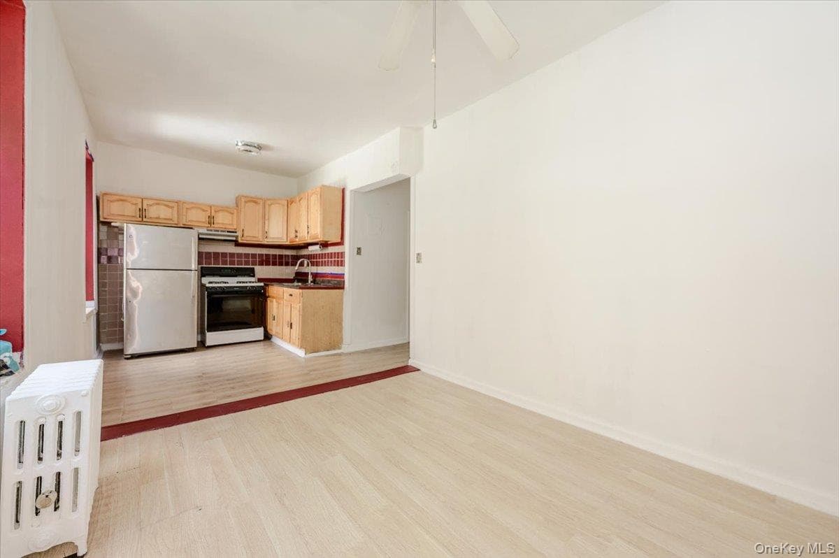 780 Beck Street thumbnail 8