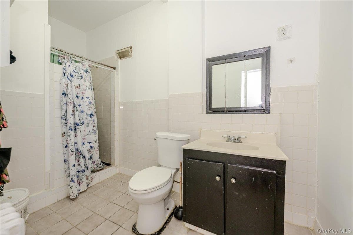 780 Beck Street thumbnail 22