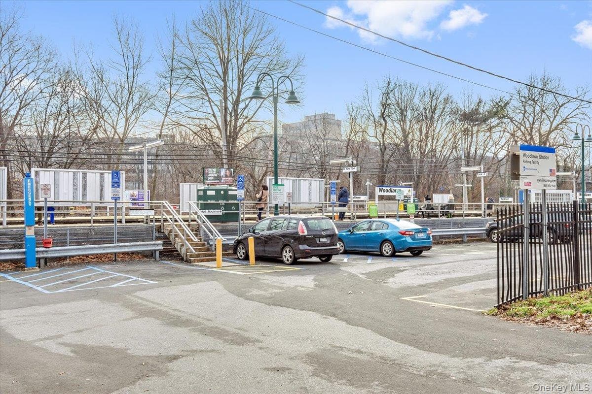 4265 Webster Avenue Unit: 7C thumbnail 20