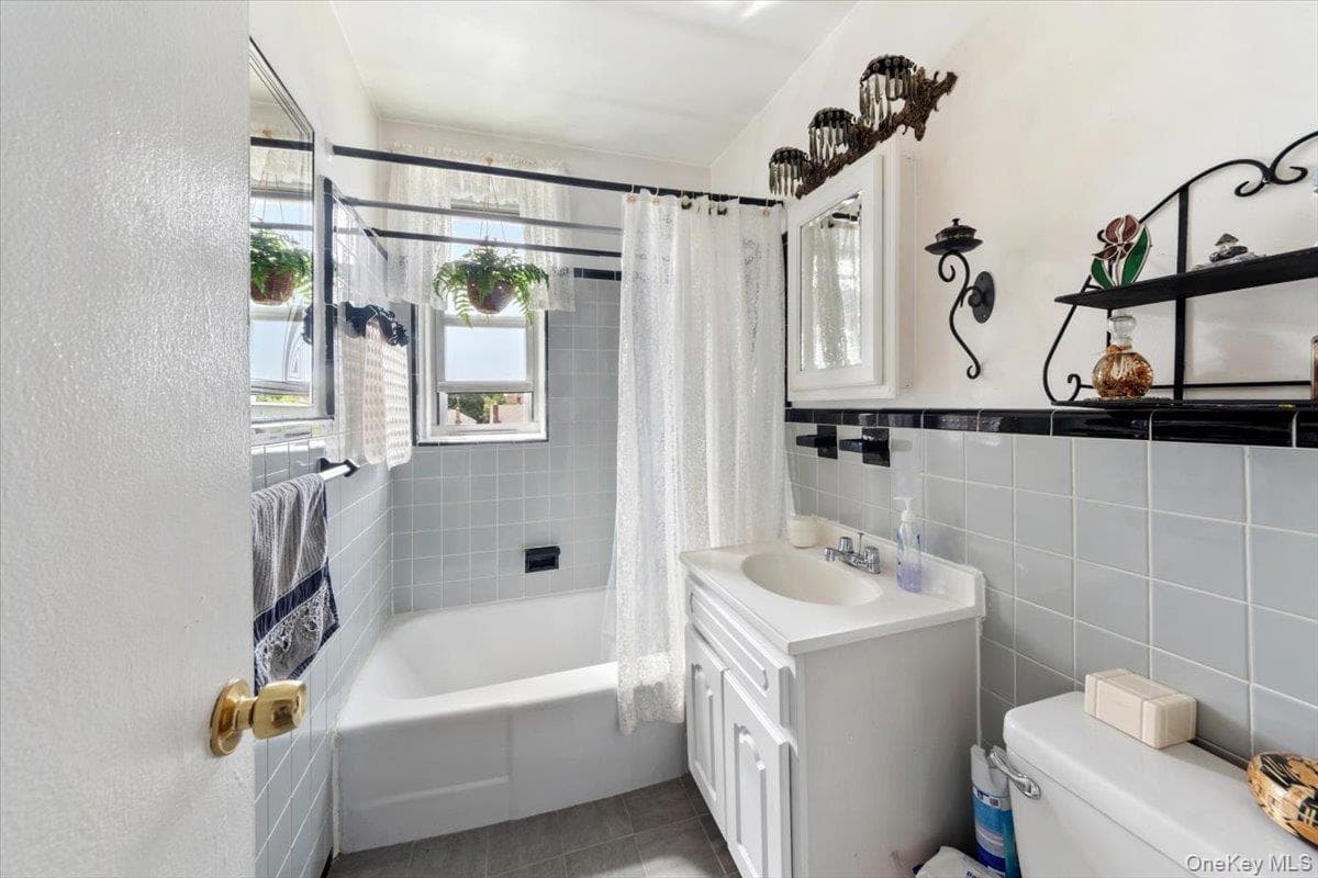 4265 Webster Avenue Unit: 7C thumbnail 19