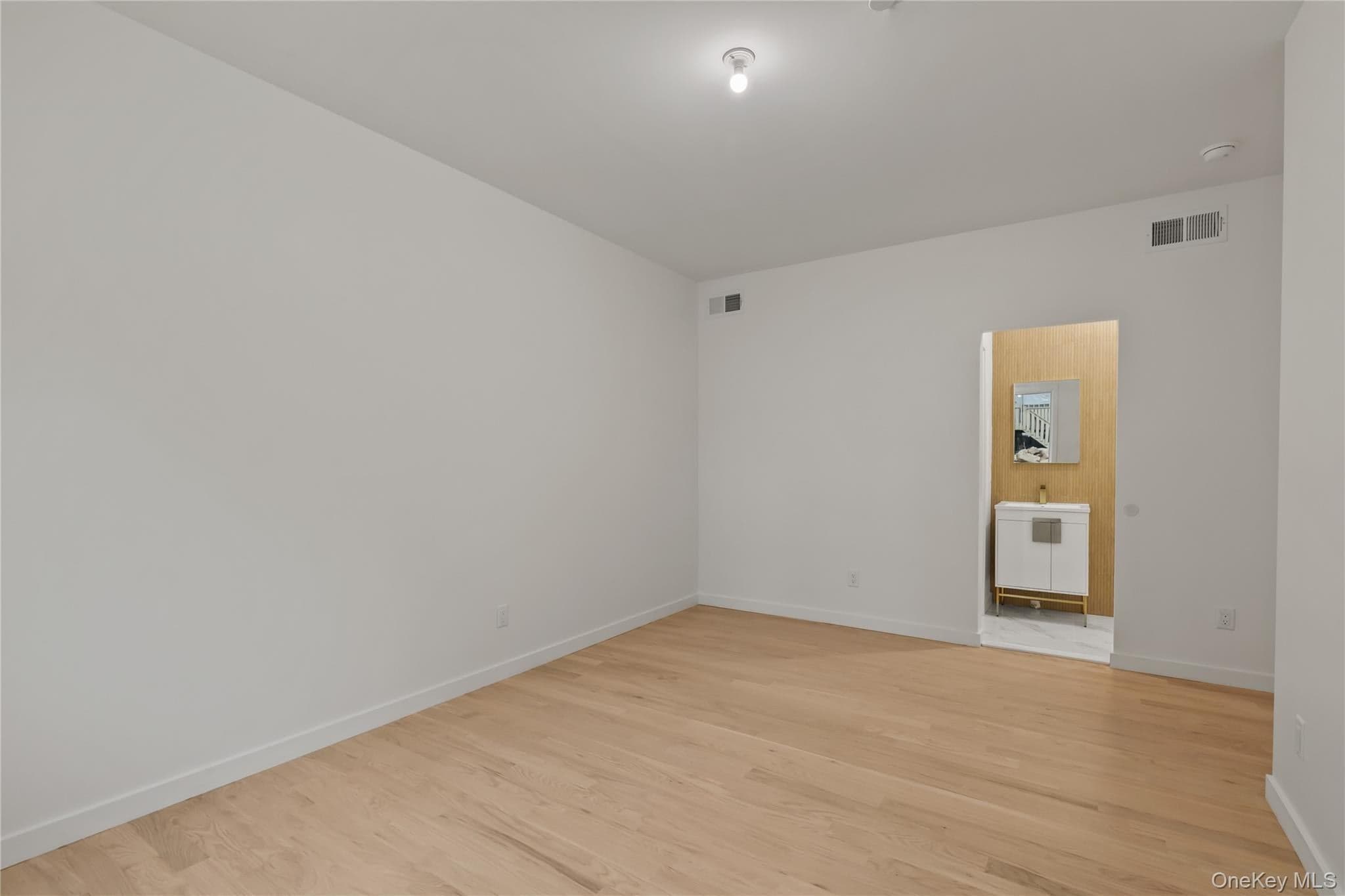 41 Saddle River Road Unit: 111 thumbnail 21