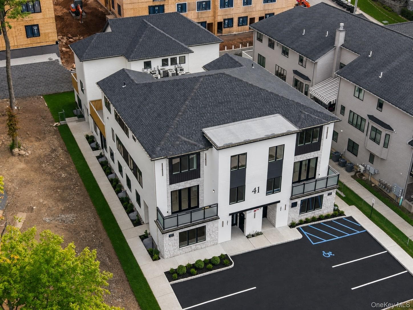 41 Saddle River Road Unit: 111 thumbnail 35