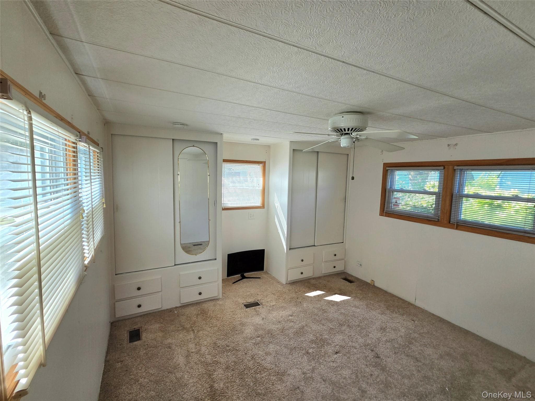 1661 Old Country Rd RD Unit: 282 thumbnail 9