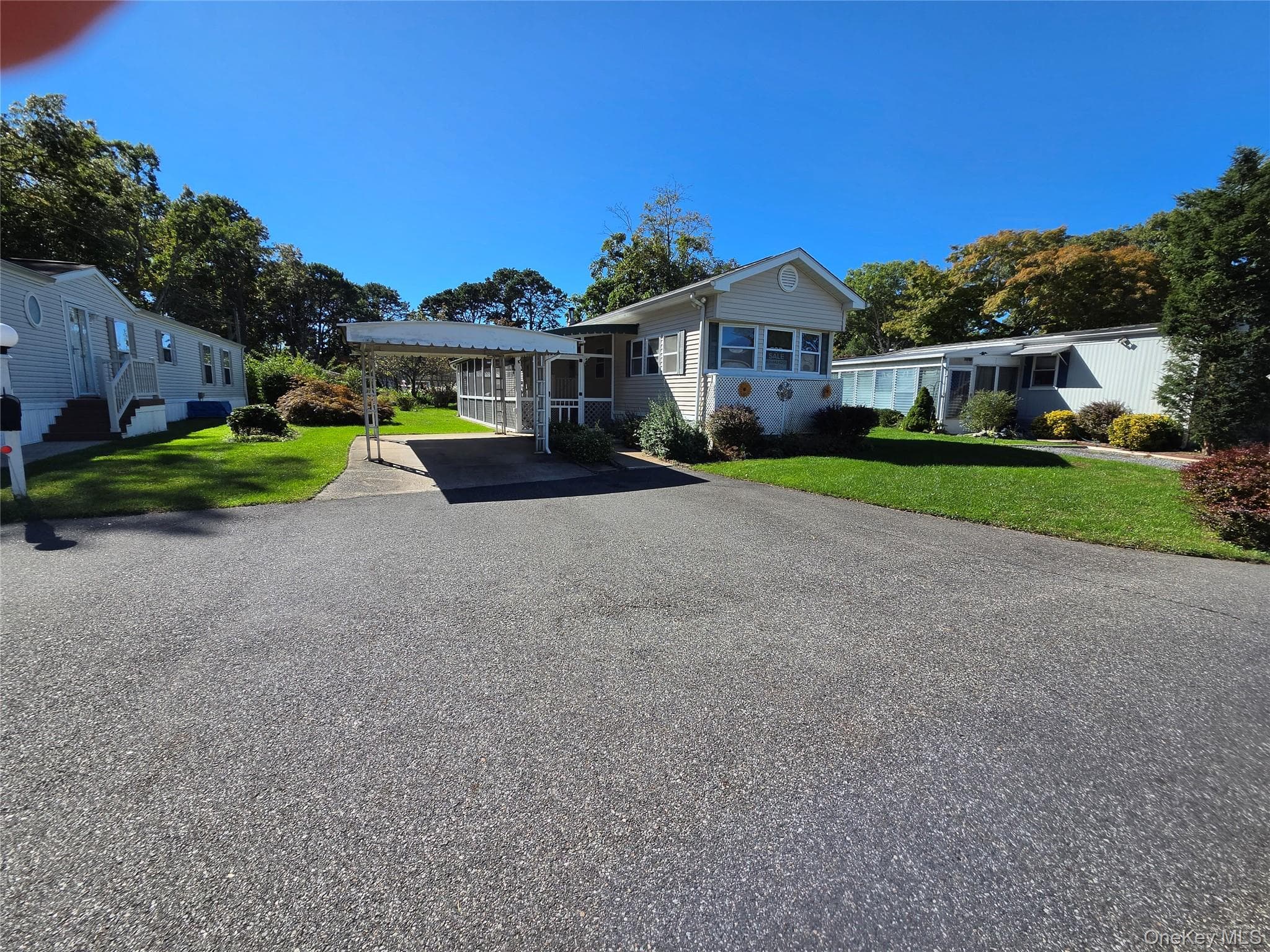 1661 Old Country Rd RD Unit: 282, Riverhead